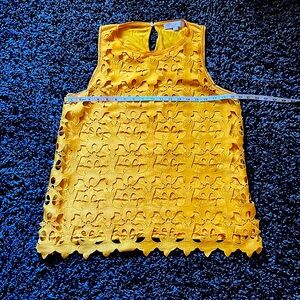 Gorgeous Loft lace top size L